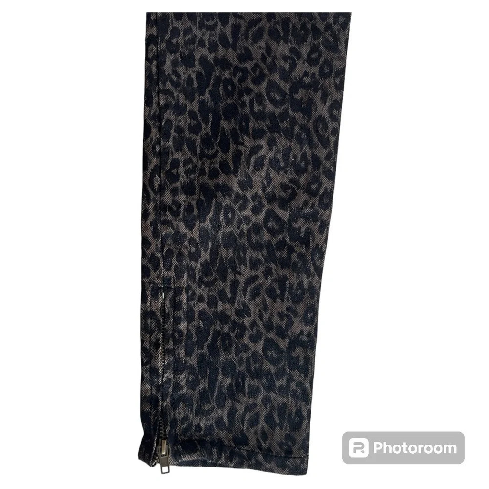 Forever 21 premium denim animal print skinny jeans size 24 - Picture 5 of 5